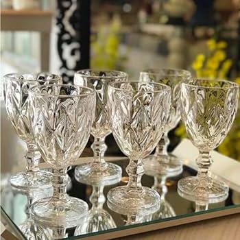 Jogo com 6 Taças Diamond Bico de Jaca – 340ml Beleza lapidada para brilhar à mesa.